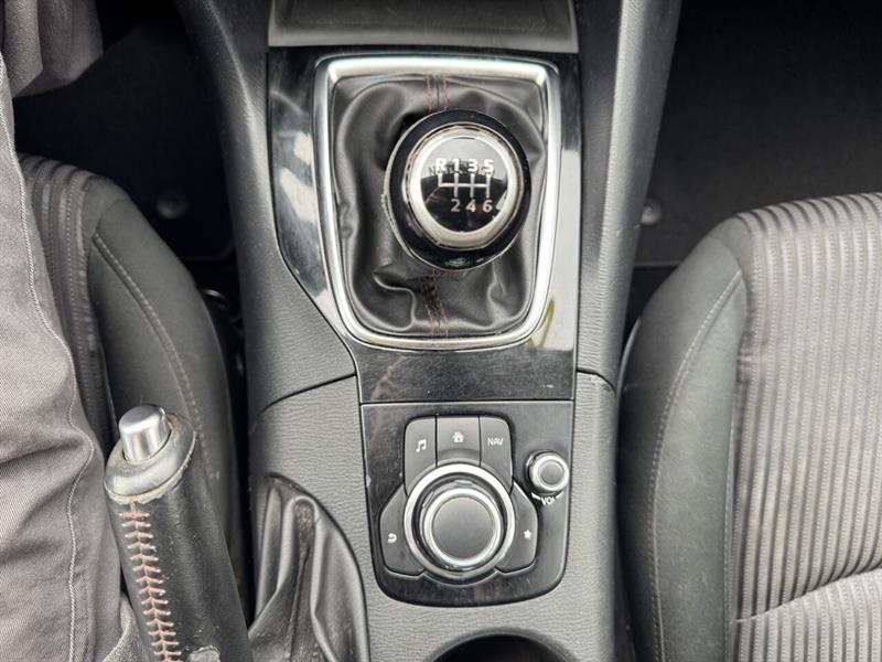 mazda Mazda3 2015 - 26