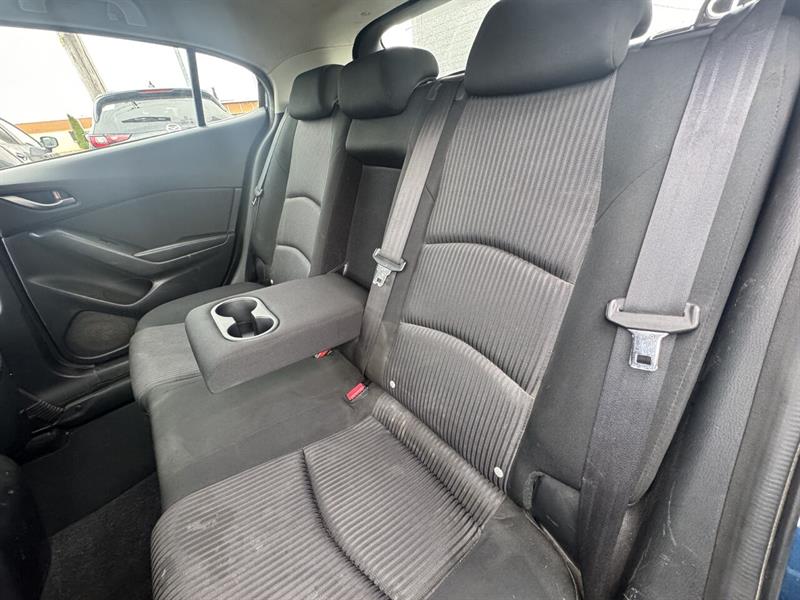 mazda Mazda3 2015 - 28