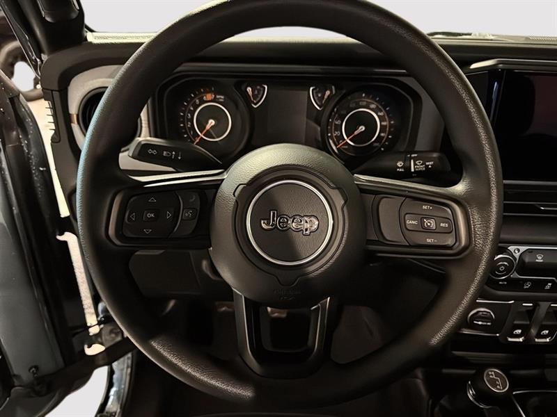 jeep Wrangler 2025 - 11