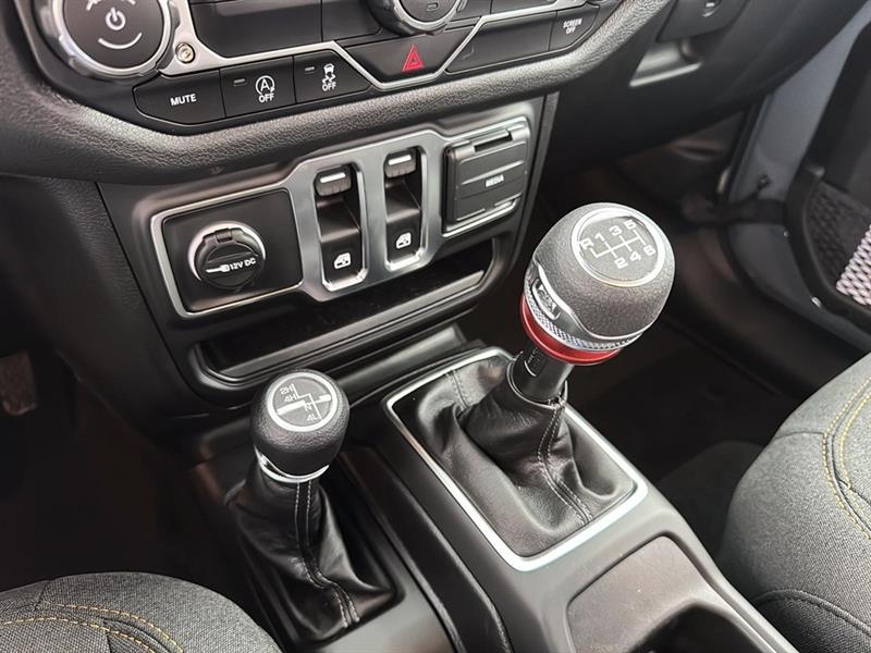 jeep Wrangler 2025 - 18