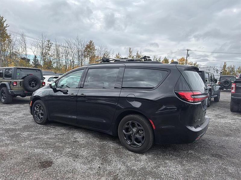 chrysler Pacifica 2022 - 5