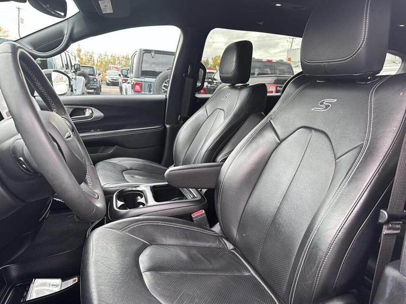 chrysler Pacifica 2022 - 7