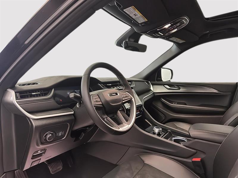 jeep Grand Cherokee 2025 - 11