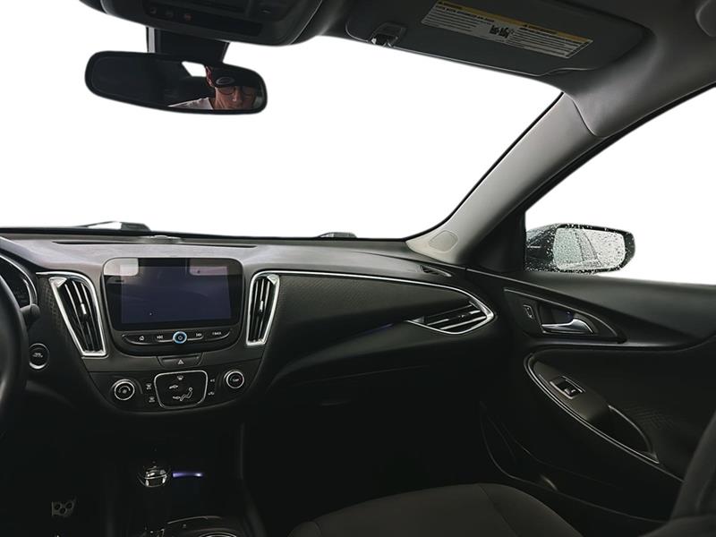 chevrolet Malibu 2017 - 23