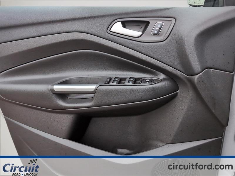 ford Escape 2017 - 12