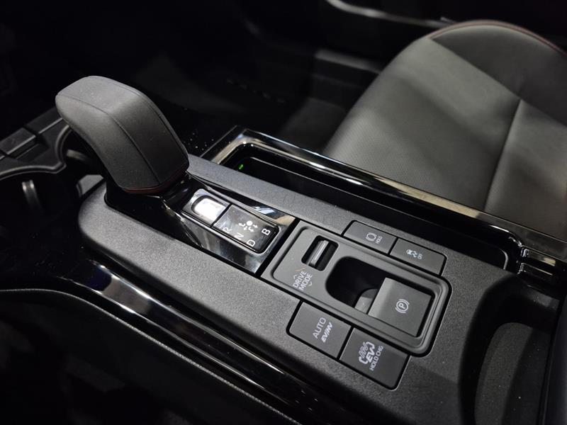 toyota Prius Prime 2024 - 18