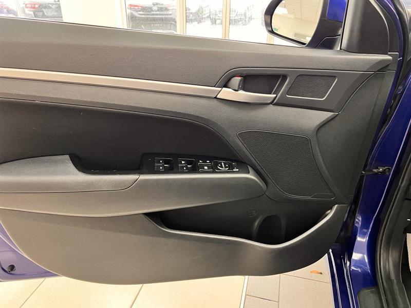 hyundai Elantra 2020 - 18