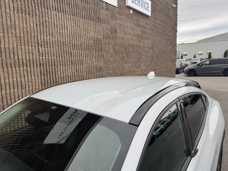 ford Mustang Mach-E 2022 - 12