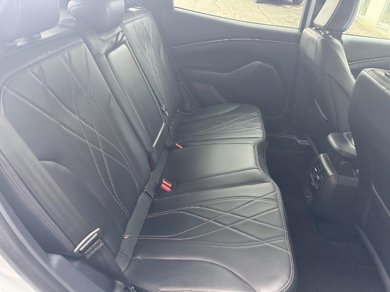 ford Mustang Mach-E 2022 - 24