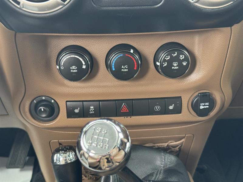 jeep Wrangler 2015 - 22