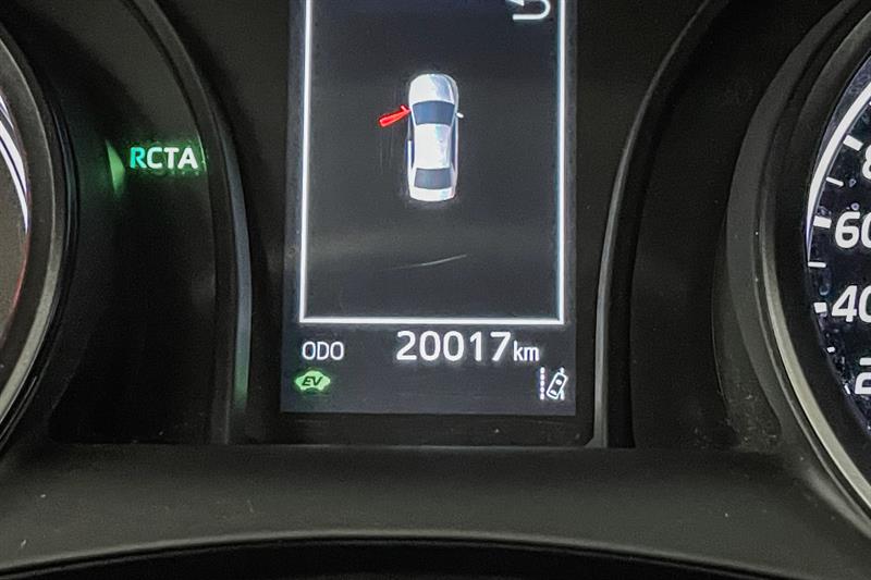 toyota Camry 2023 - 16