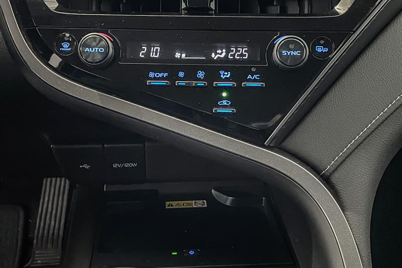 toyota Camry 2023 - 23