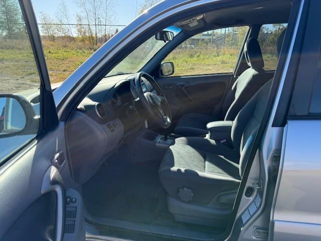 toyota RAV4 2001 - 6