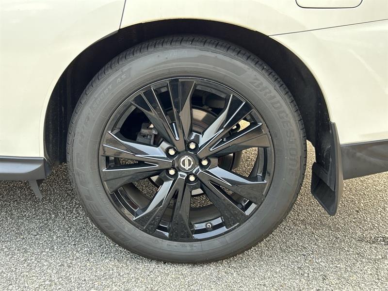 nissan Pathfinder 2018 - 18