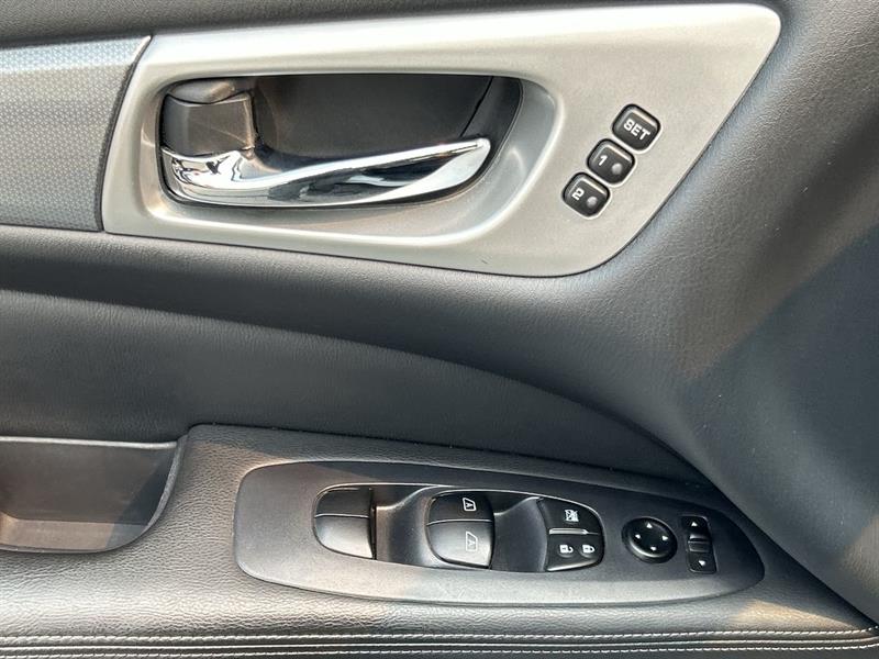 nissan Pathfinder 2018 - 21