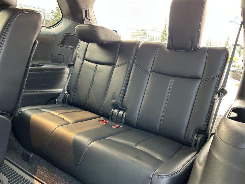 nissan Pathfinder 2018 - 32