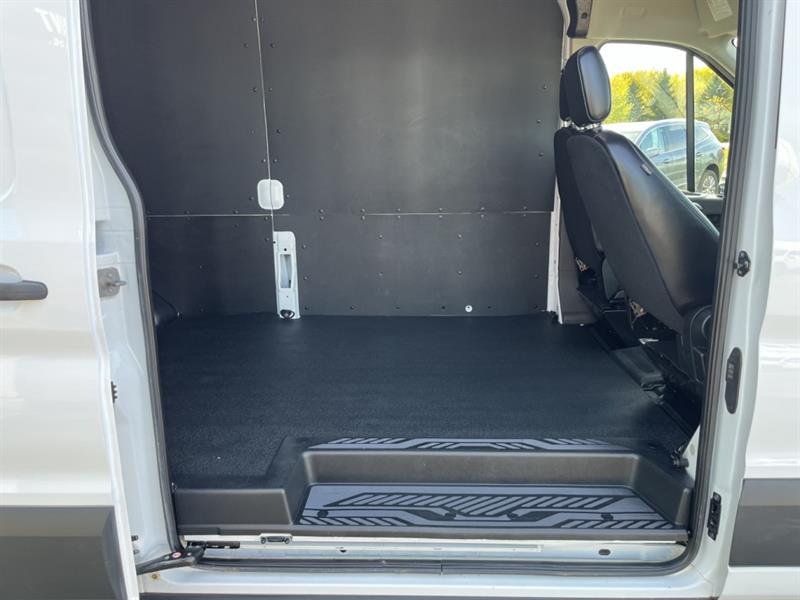 ford Transit fourgon utilitaire 2024 - 24