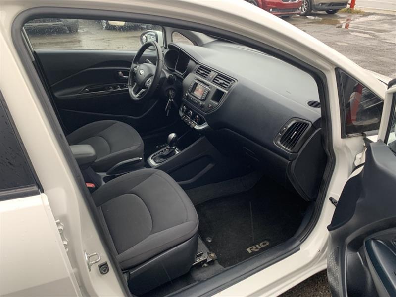 kia Rio 2013 - 7