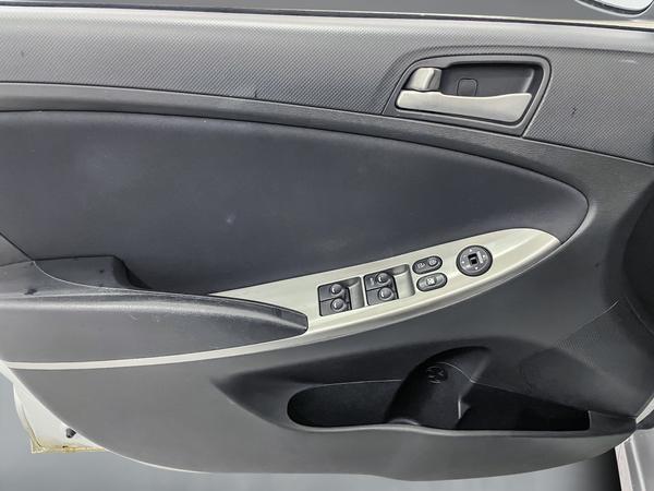 hyundai Accent 2017 - 10