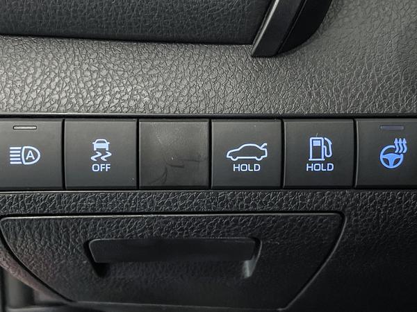 toyota Camry 2023 - 17