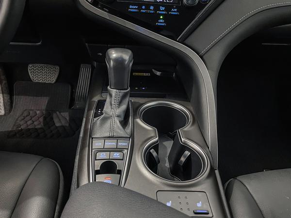 toyota Camry 2023 - 24