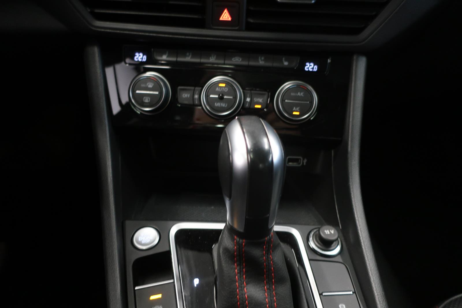 volkswagen Jetta 2020 - 17