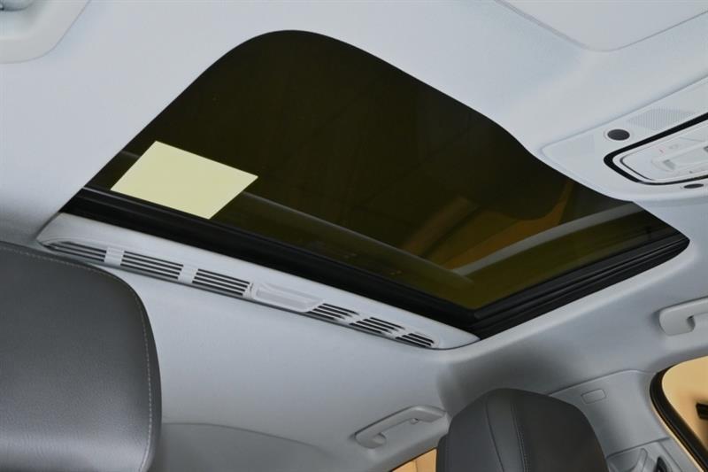 audi berline A4 2018 - 33