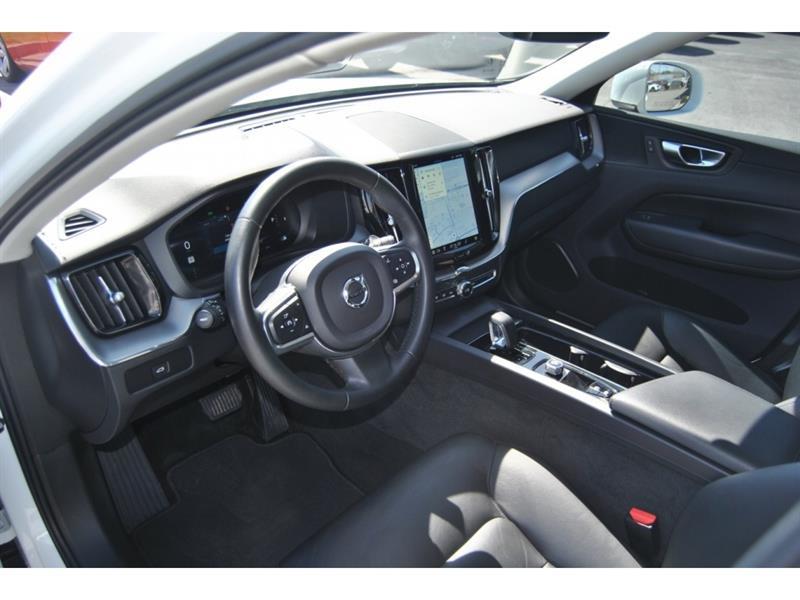 2023 Volvo XC60 - Image 13