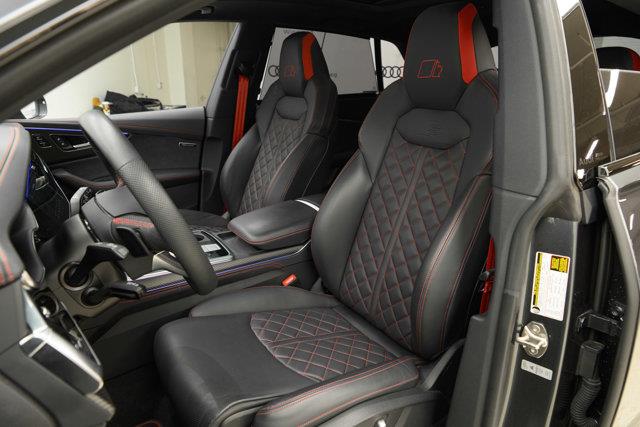 audi SQ8 2025 - 25