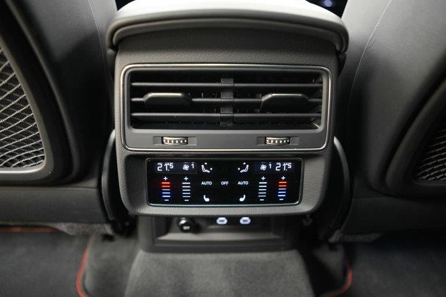 audi SQ8 2025 - 27