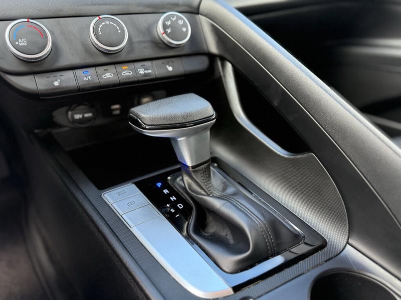 hyundai Elantra 2022 - 19