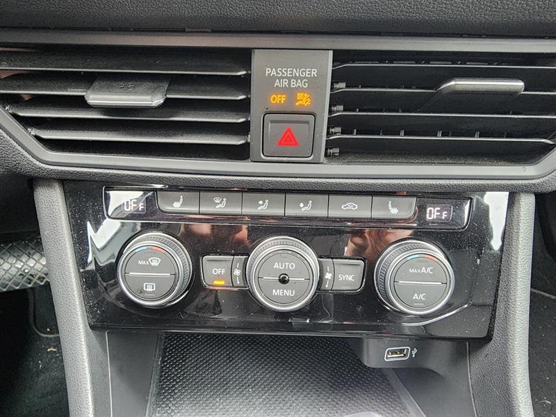 volkswagen Jetta 2019 - 13