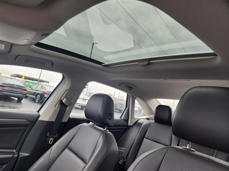 volkswagen Jetta 2019 - 15