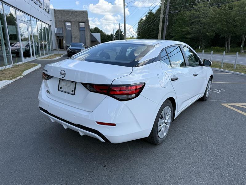 nissan Sentra 2020 - 8