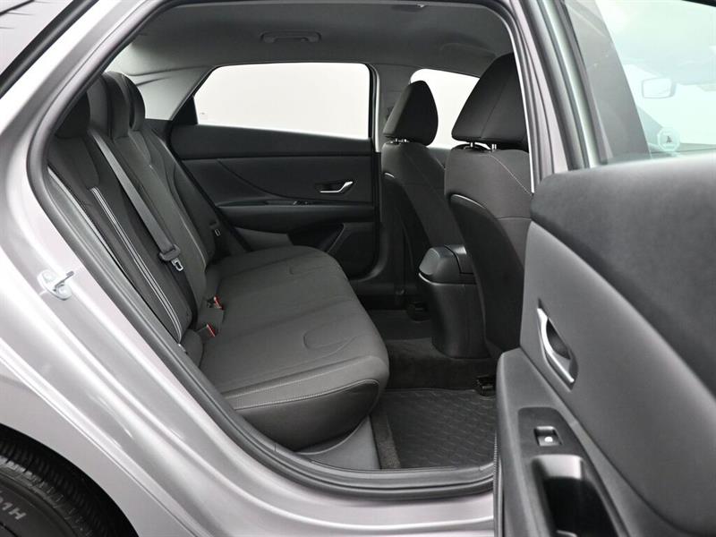 hyundai Elantra 2023 - 17