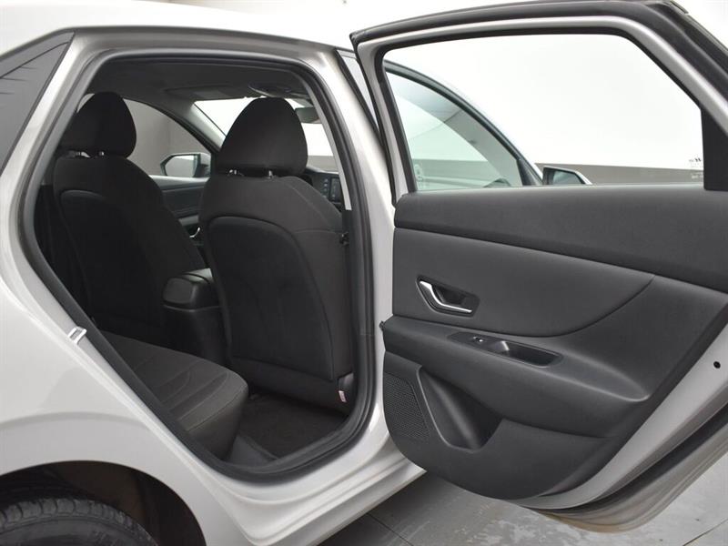 hyundai Elantra 2023 - 18