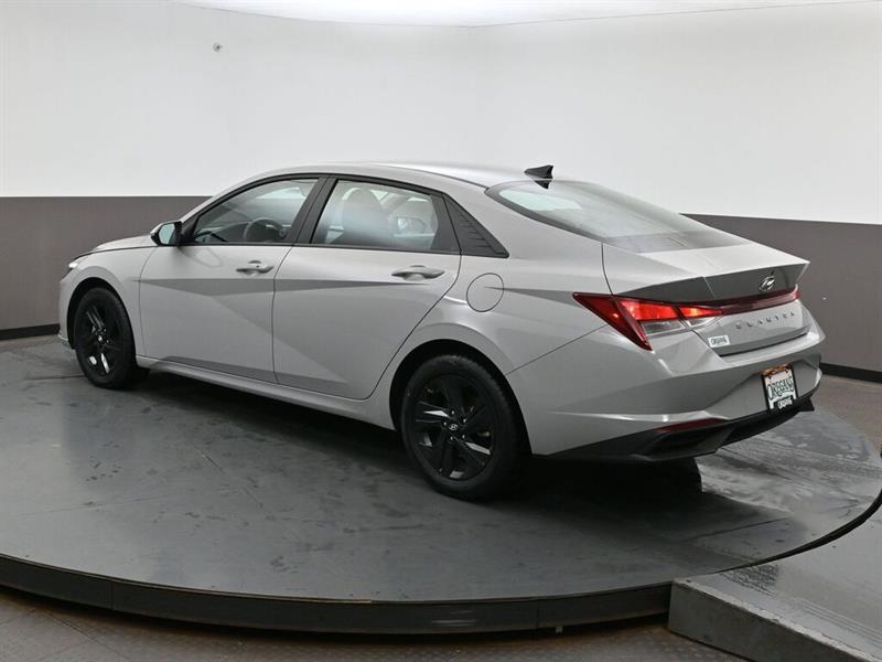 hyundai Elantra 2023 - 25