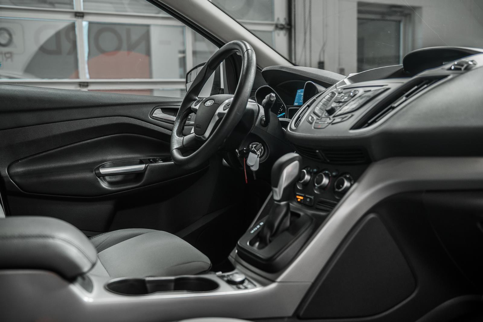 ford Escape 2015 - 27