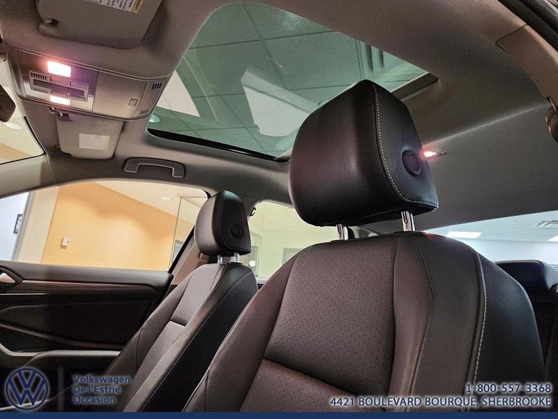 volkswagen Jetta 2021 - 12