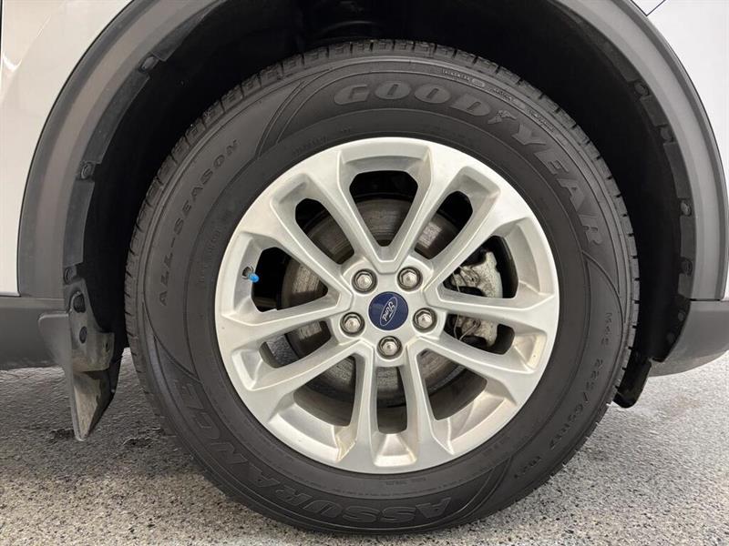 ford Escape 2021 - 17