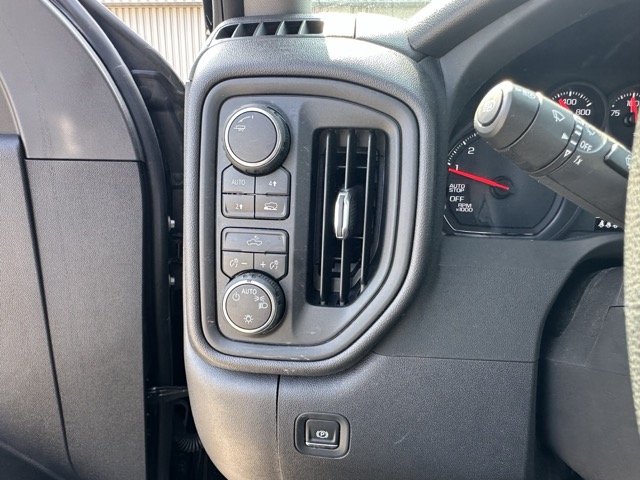 chevrolet Silverado 1500 2024 - 11