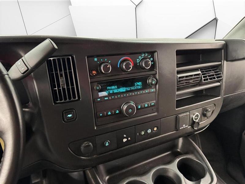 gmc Savana 2023 - 11