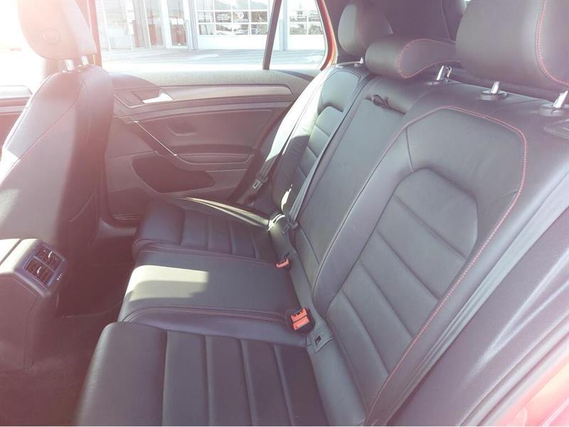 volkswagen Golf GTI 2021 - 11