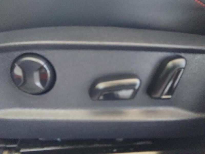 volkswagen Golf GTI 2021 - 24