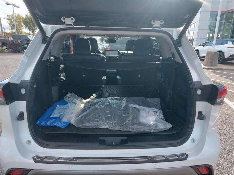 toyota Highlander Hybrid 2023 - 12