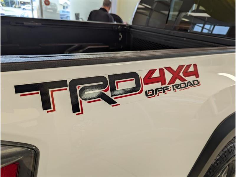 toyota Tacoma 2020 - 9