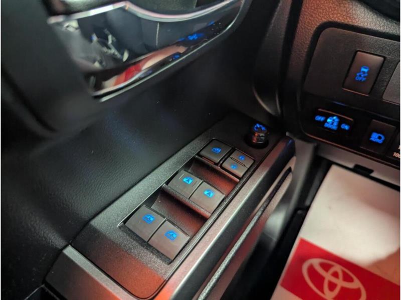 toyota Tacoma 2020 - 25