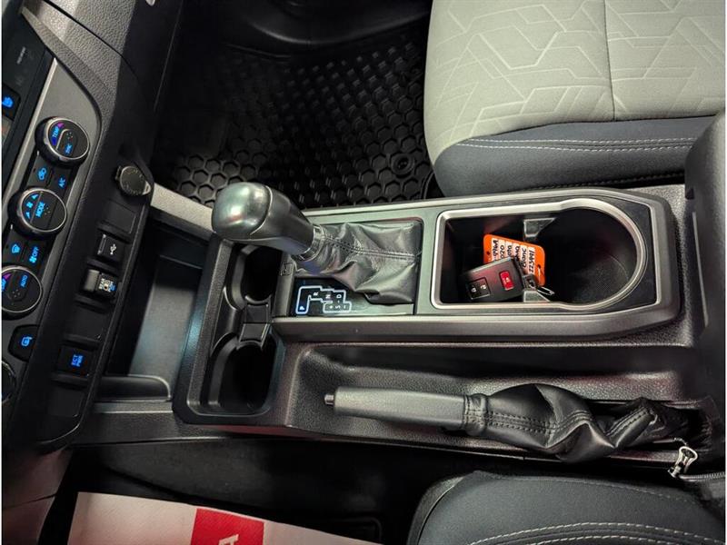 toyota Tacoma 2020 - 30