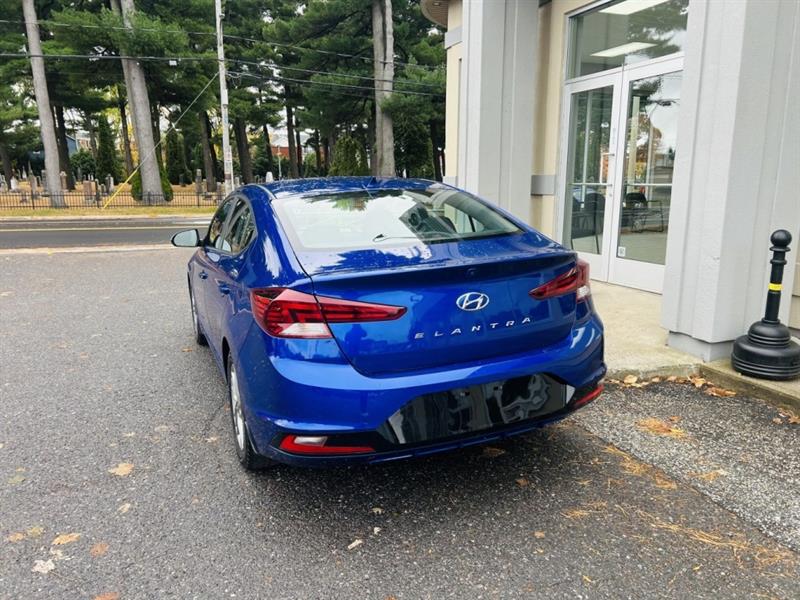 hyundai Elantra 2020 - 16