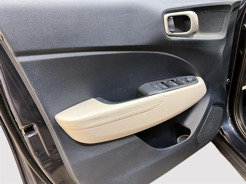 hyundai Venue 2021 - 23